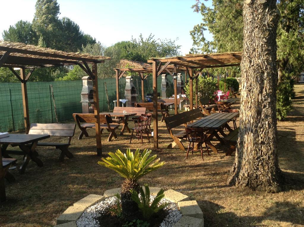 Villa Paradise Resort Gallicano nel Lazio Exterior foto